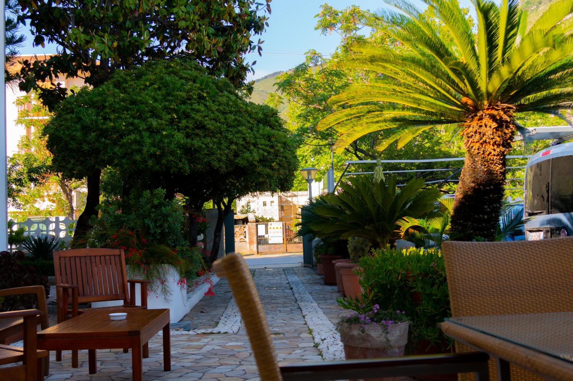 Hotel Garden Praia a Mare Kültér fotó